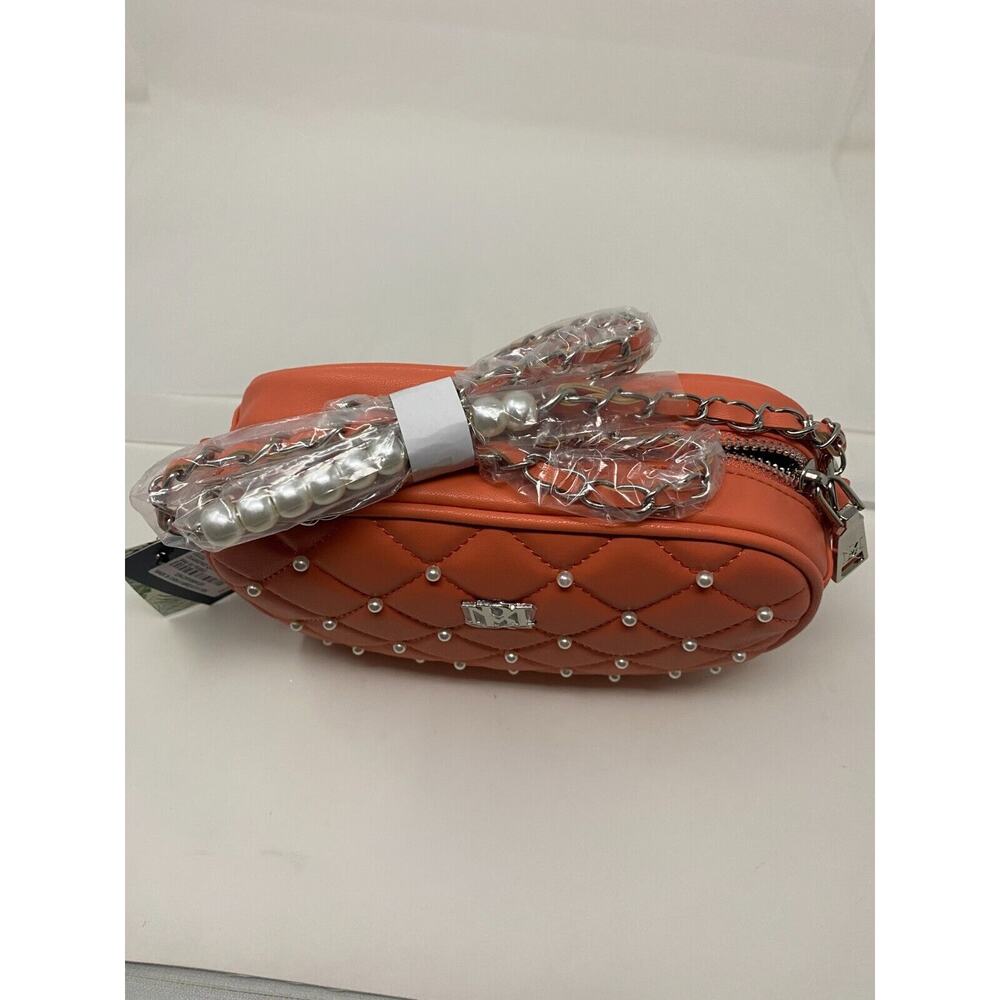 NWT Badgley Mischka Women's Diamond Quilted Camera Bag Coral Logo - Picture 4 of 6